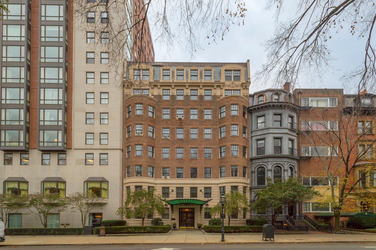 Apartment for Rent in Back Bay